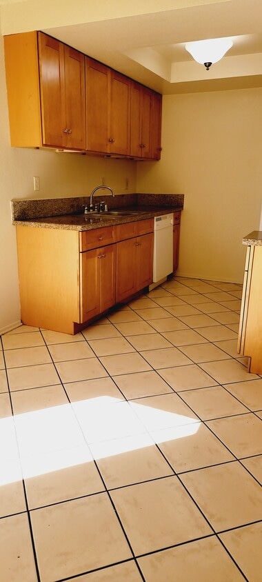 Kitchen - 1445 W 227th St