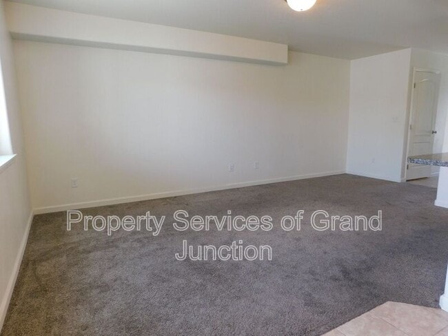Building Photo - 654 Trinity Way