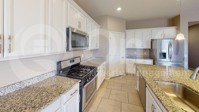 Building Photo - 7311 S Via Cabana