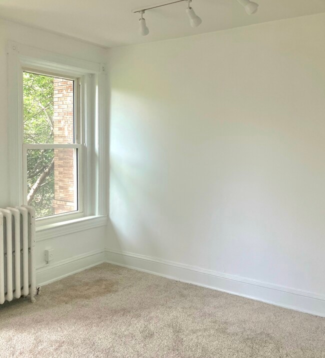 Building Photo - 1741 Kilbourne Pl NW