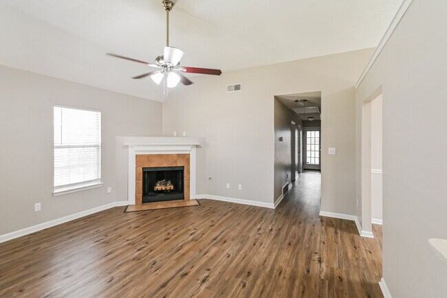 Building Photo - 5738 Alexandria Ln