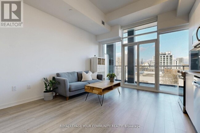 Building Photo - 50 Power St