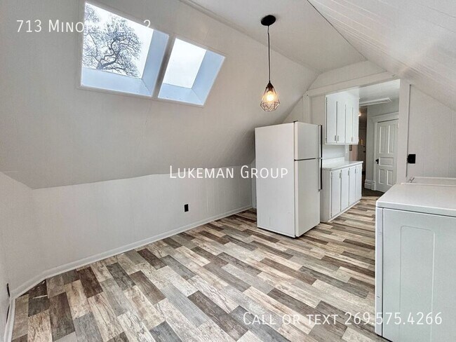 Foto del edificio - 713 Minor Ave