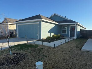 Building Photo - 7320 Woodpecker Dr