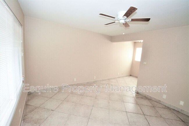 Building Photo - 154 C St