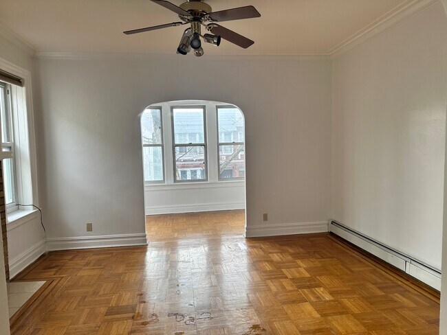 Building Photo - 435-485 85th St