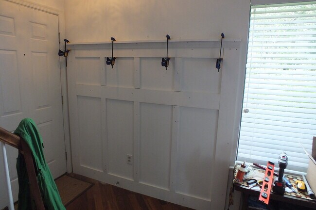 Building Photo - 1077 Highlands Dr