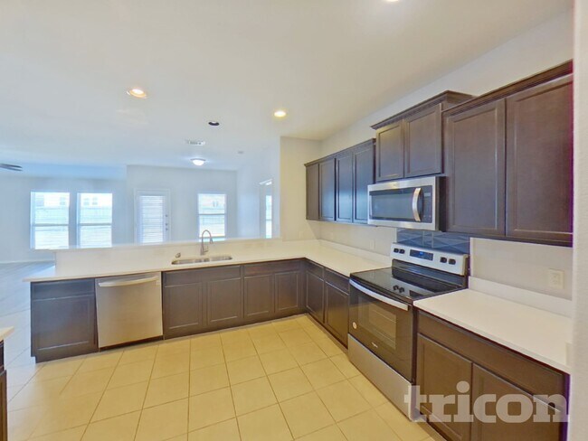 Foto del edificio - 605 W Grove Cir