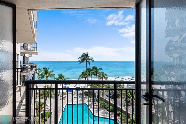 Building Photo - 3800 Galt Ocean Dr