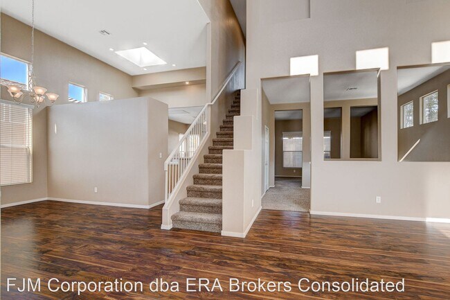 Building Photo - 3 br, 2.5 bath House - 128 Staten Island Ave