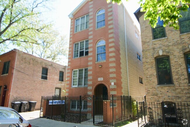 Building Photo - 1351 N Wolcott Ave