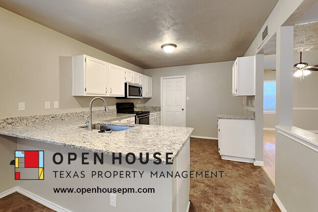 Foto del edificio - 1323 Clearview Dr, Allen
