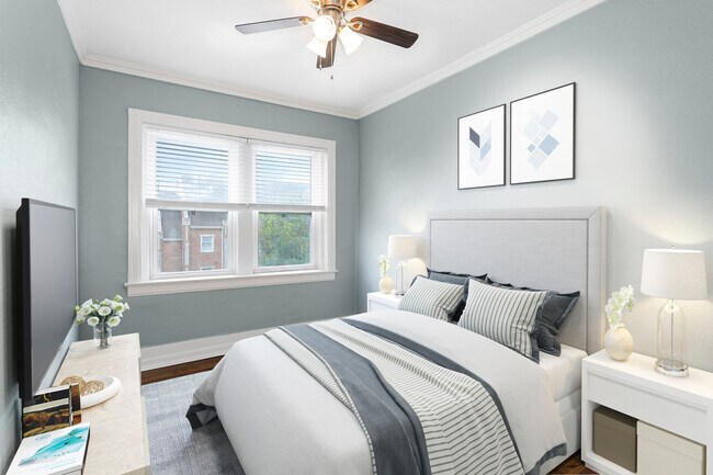 Foto del edificio - 722 W 37th St