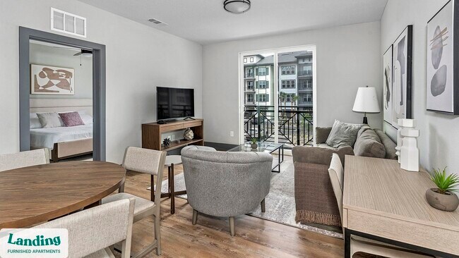 Foto del edificio - 14041 Hyatt Rd