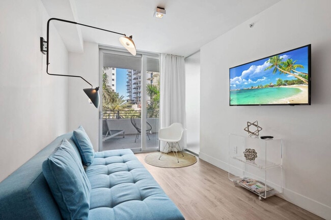 Building Photo - 6080 Collins Ave