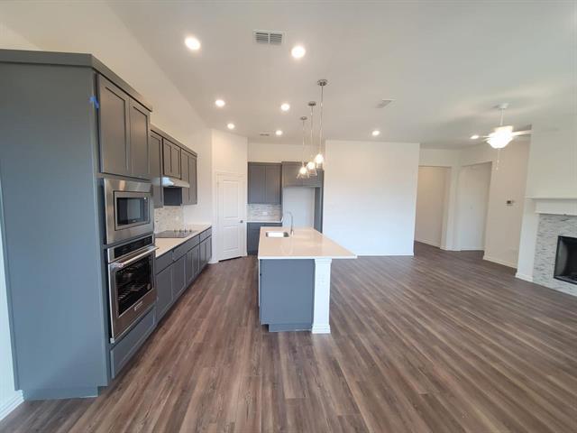 Foto del edificio - 1633 Pne Vly Dr