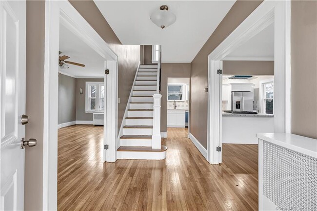 Foto del edificio - 324 Ellsworth St