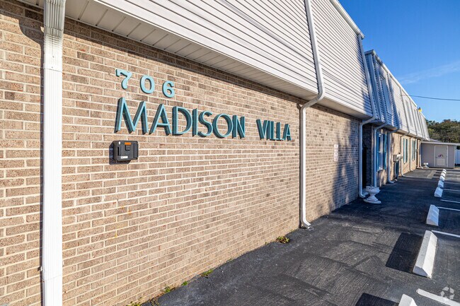 Sign. - Madison Villas