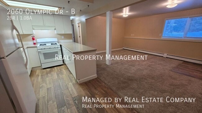 Building Photo - 2060 Olympic Dr