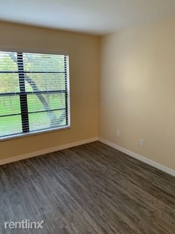 Building Photo - 2 br, 2 bath Condo - 4929 Puritan Cir