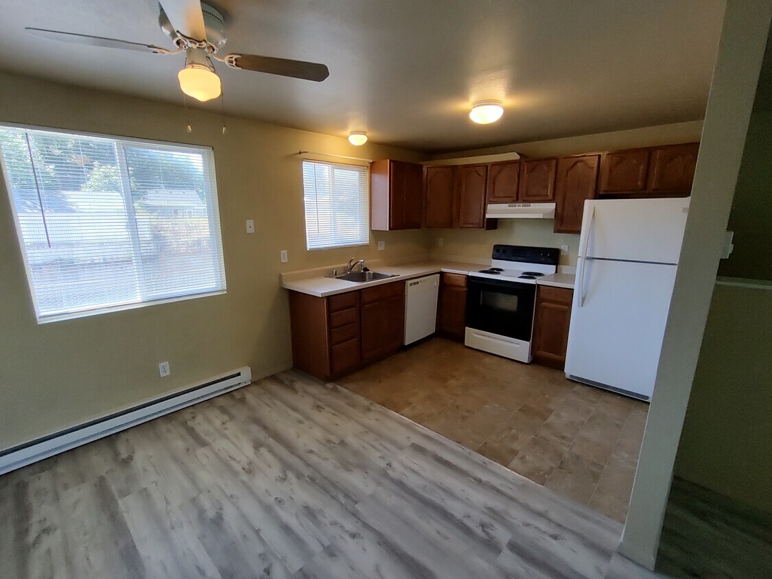 Foto principal - 1122 Francis Ave