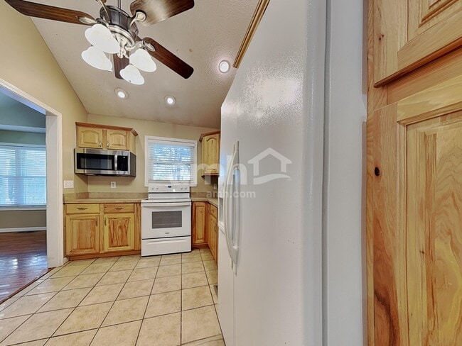 Building Photo - 3710 Eagles Vista Ln