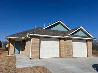 Building Photo - 1311 SW Oklahoma Ave