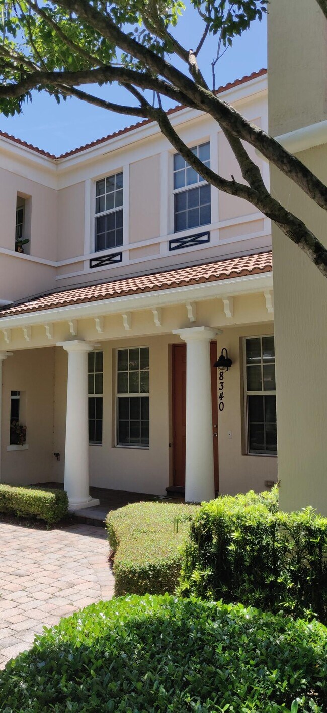 Foto del edificio - 8340 NW 8th Terrace