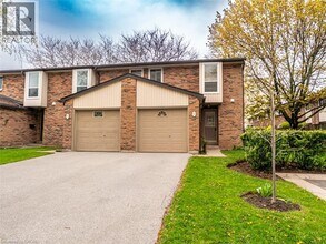 Building Photo - 680 Regency Ct
