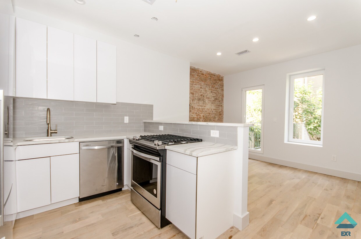 Foto principal - 7218 Forest Ave