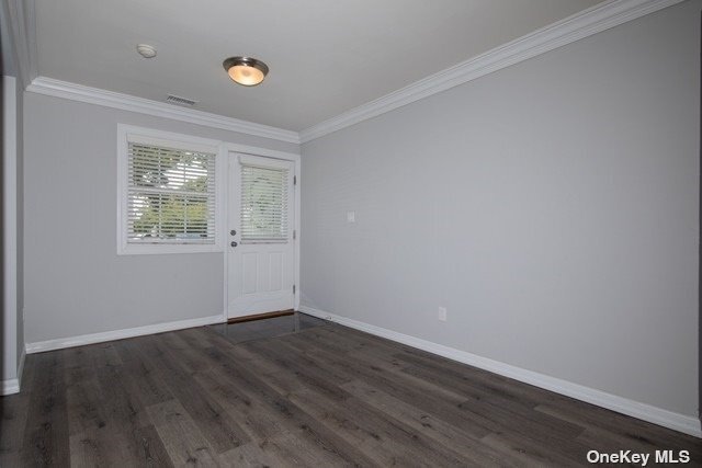 Foto del edificio - 215 Tudor Ln