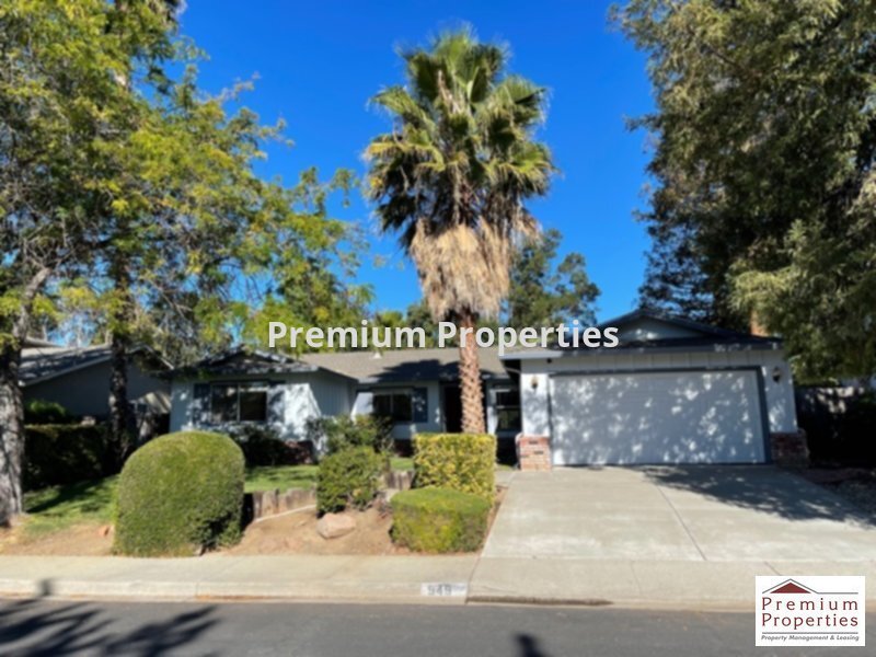Primary Photo - 949 San Simeon Dr
