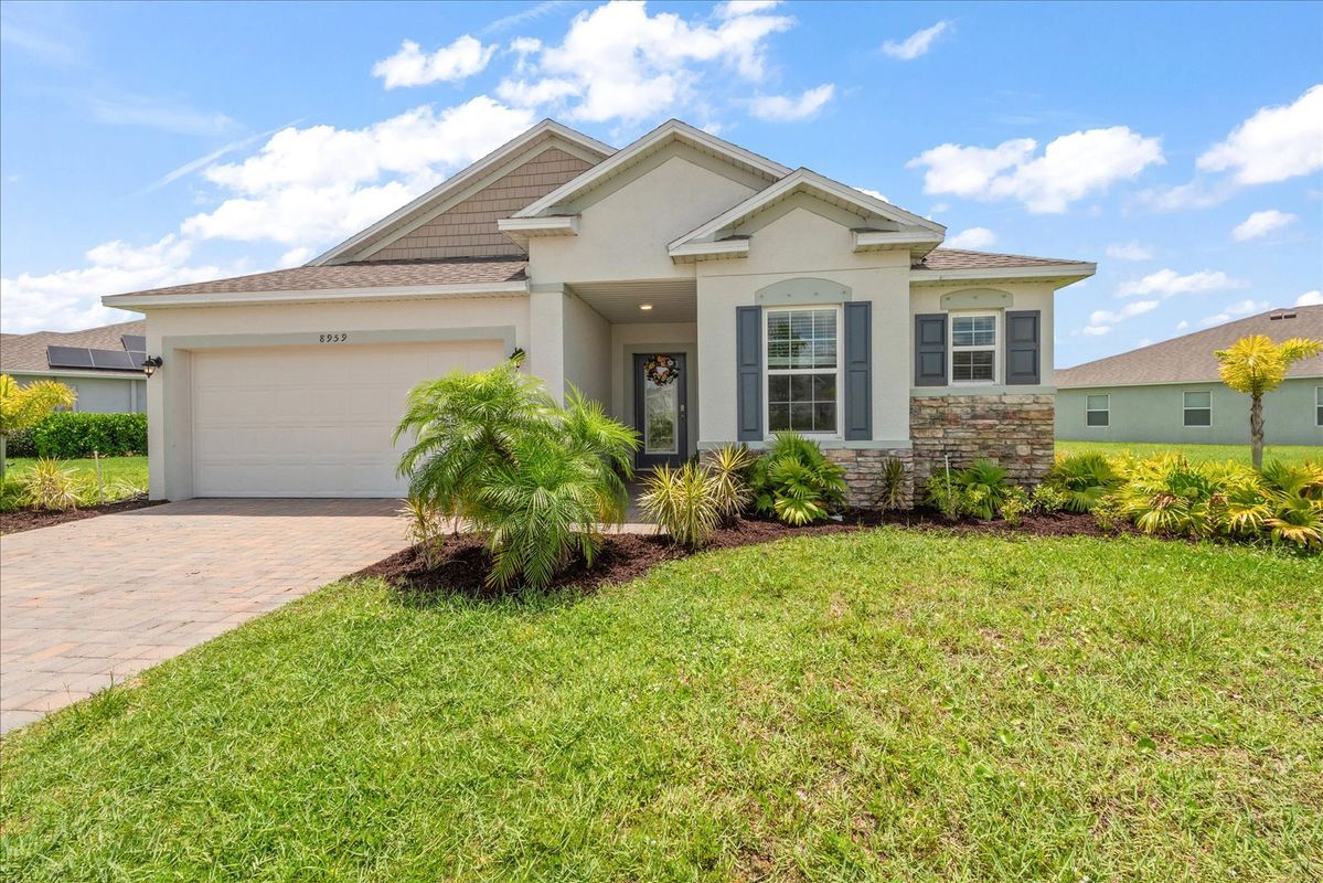 Primary Photo - 8959 Cascade Price Cir