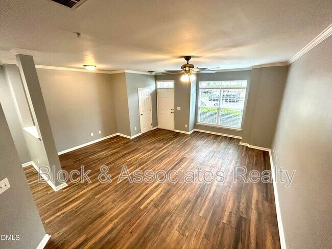 Foto del edificio - 2210 Raven Rd