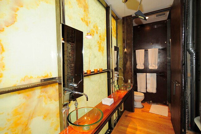 Foto del edificio - 1328 Irving St NW