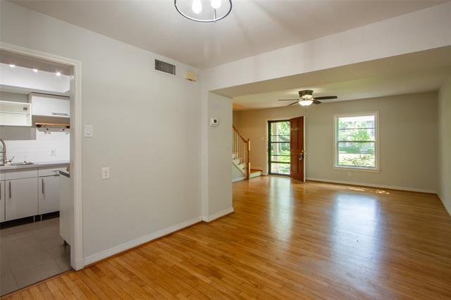 Building Photo - 6438 Bordeaux Ave