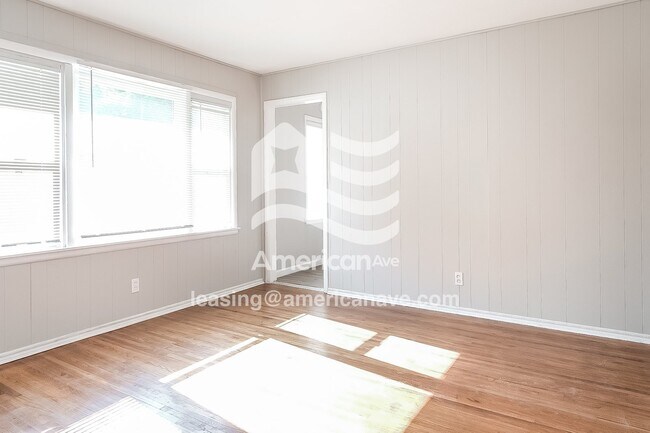 Foto del edificio - 4959 N Trenton Ave