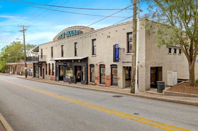 Foto del edificio - 329 N West Ave