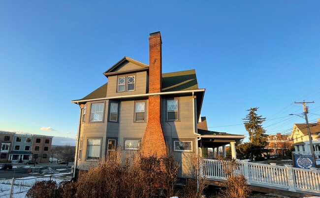 Foto del edificio - 17 South Ave