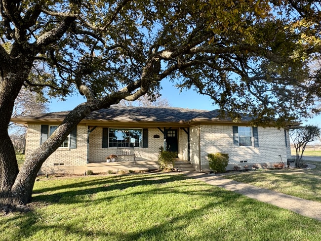 Building Photo - 880 Estelle Ln