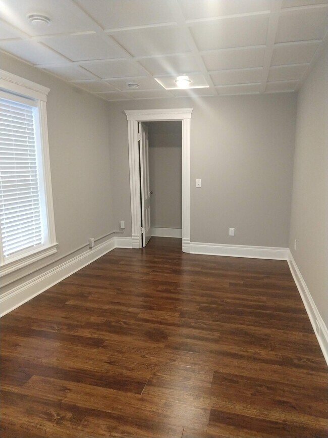 Bedroom - 60 Bridge St