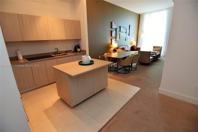 Foto del edificio - 4111 S Ocean Dr