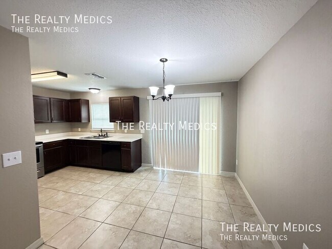 Foto del edificio - 15741 SW 23rd Avenue Rd