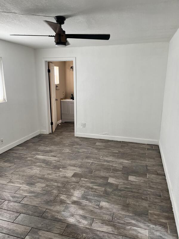 Building Photo - 4005 Monarch Dr