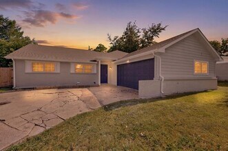 Building Photo - 2508 Skylark Dr