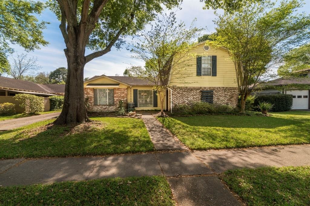 Foto principal - 3715 Ledgestone Dr