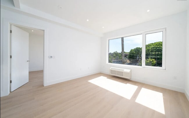 Foto del edificio - 3309 Liberty Ave
