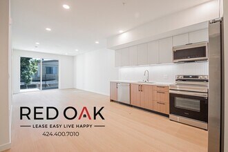 Building Photo - 856 S Gramercy Dr