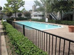 Foto del edificio - 10885 Braes Bend Dr