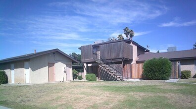 Building Photo - 2800 N Half Moon Dr